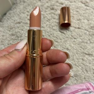 Charlotte tilbury Kim K W lipstick